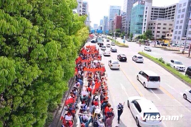 ປະຊາຄົມຊາວຫວຽດນາມ ອາໄສຢູ່ Angola ແລະ Cyprus ໂຮມຊຸມນູມ ມິດຕິງ ຄັດຄ້ານຈີນ